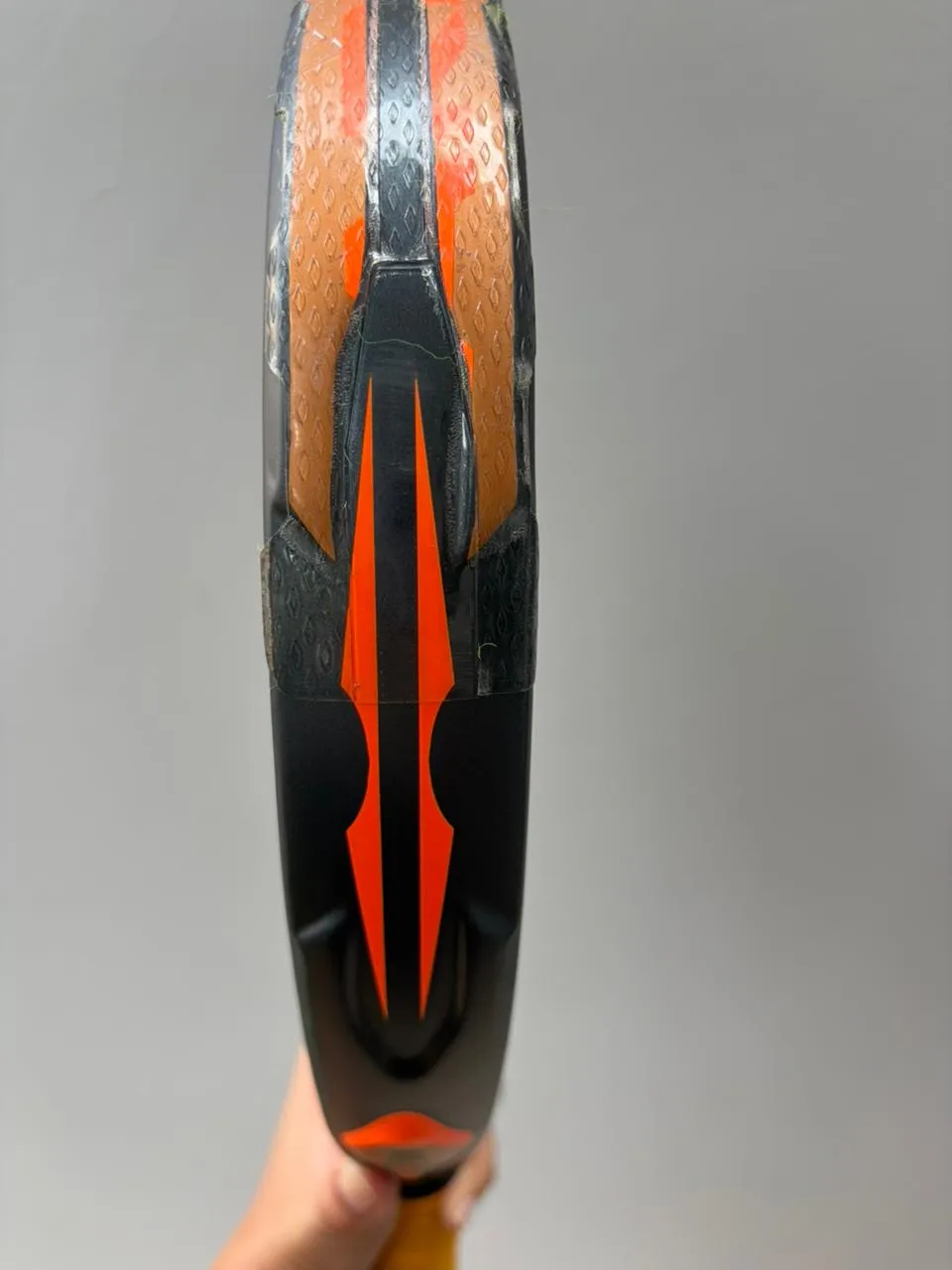 ARROW HIT CARBON CTRL 2026