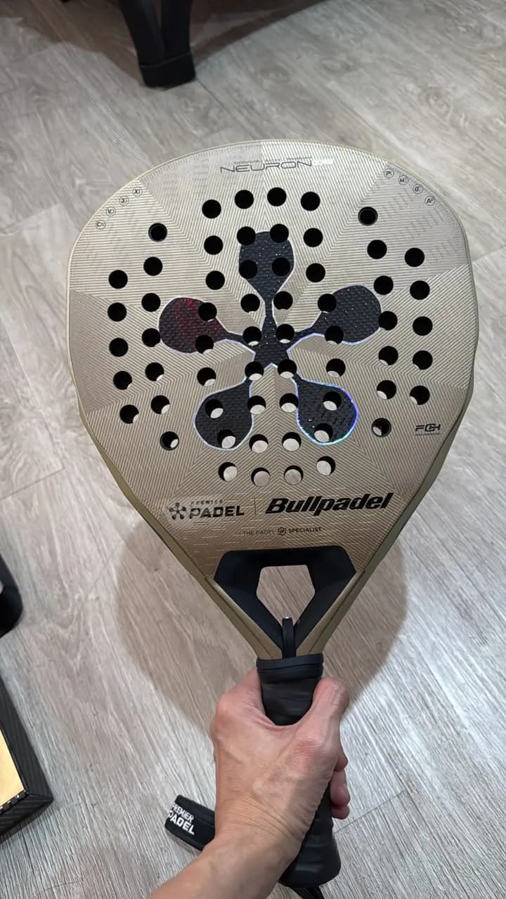 NEURON 02 GEO PREMIER PADEL 2026