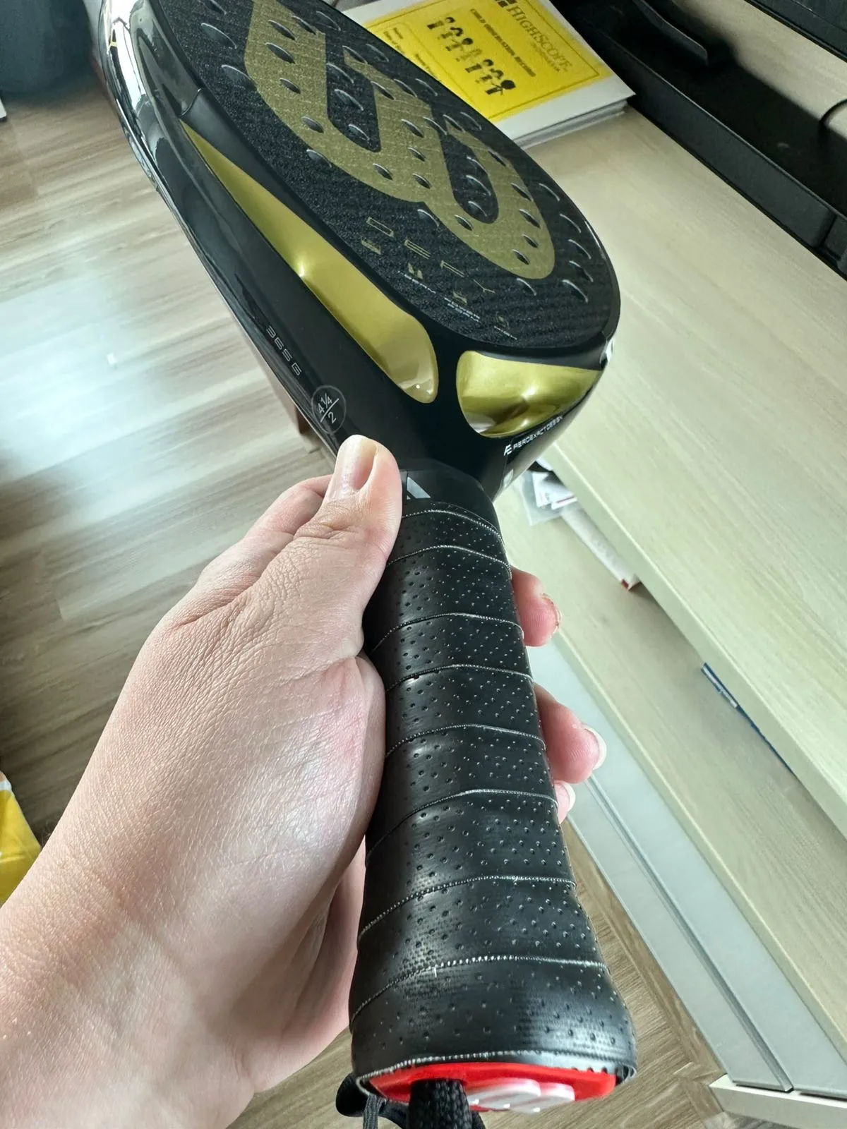 DEFY V1 — photo 4